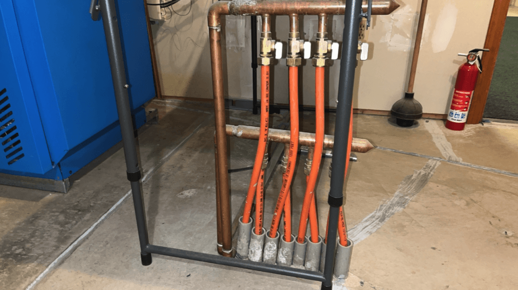 Boiler manifold with Kitec piping